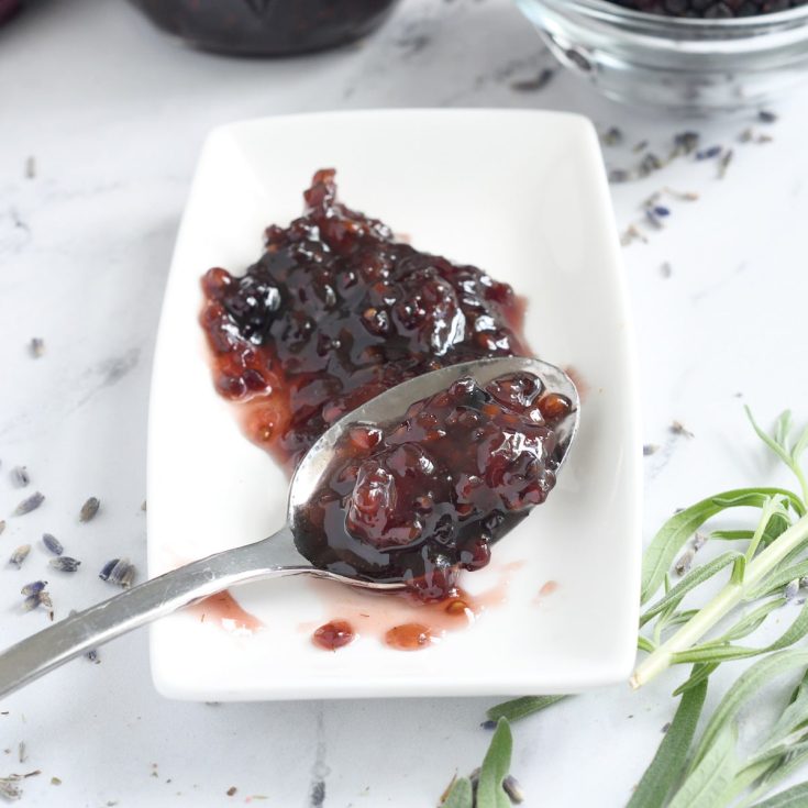 photo of blackberry preserves iwth lavender
